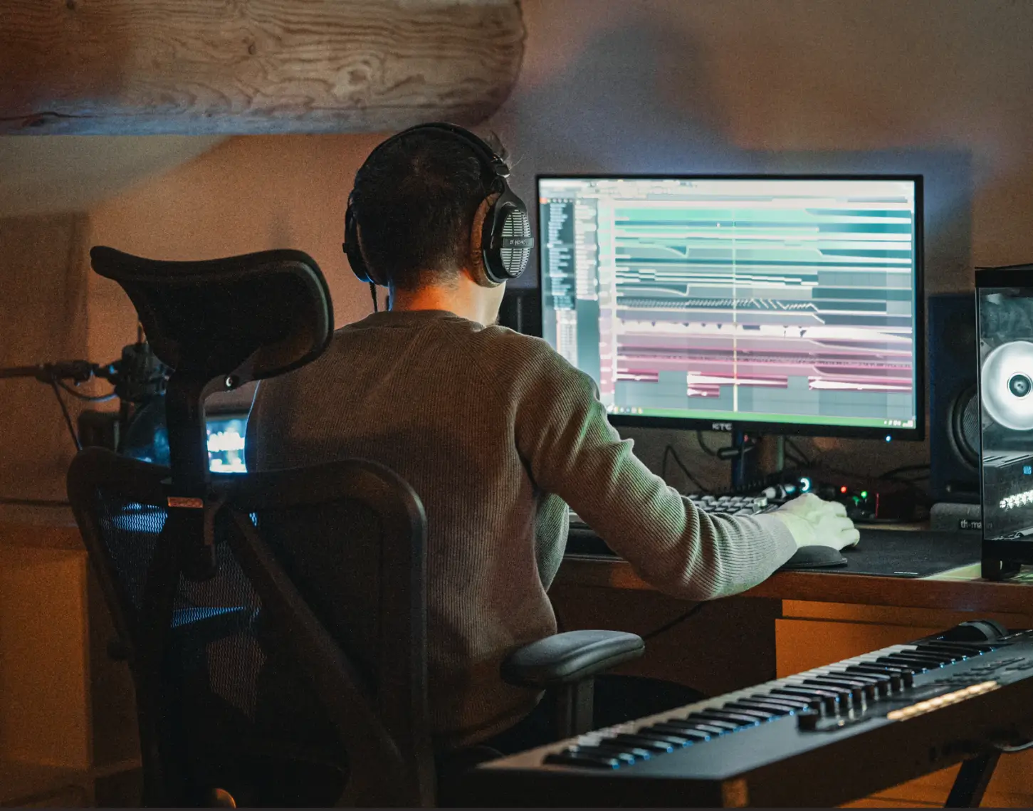 Nathan Granes — compositeur et sound designer en studio